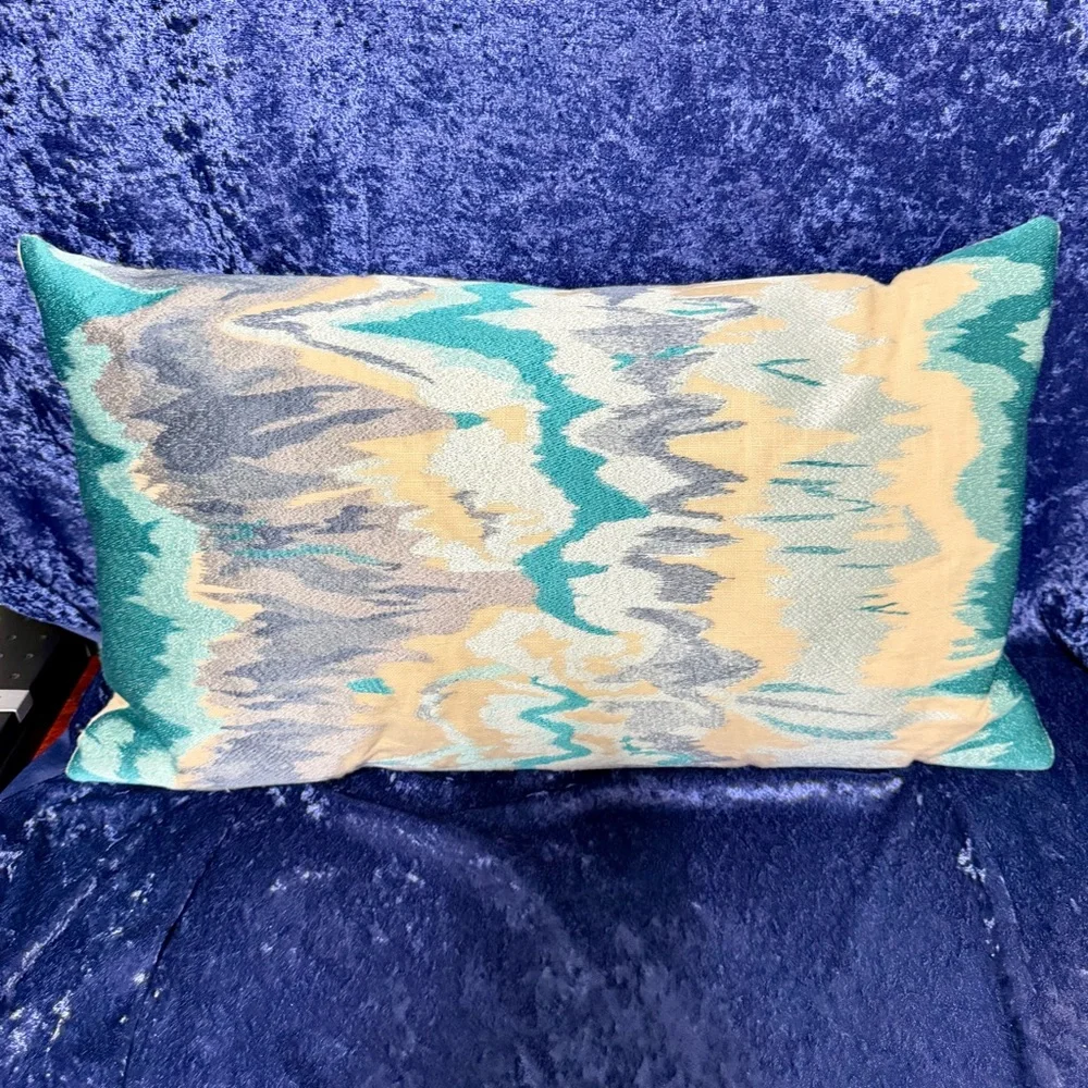 Seismic Pattern Sofa/Chair Lumbar Woven Pillow‎ in Peach, Teal, Silver, Cream
